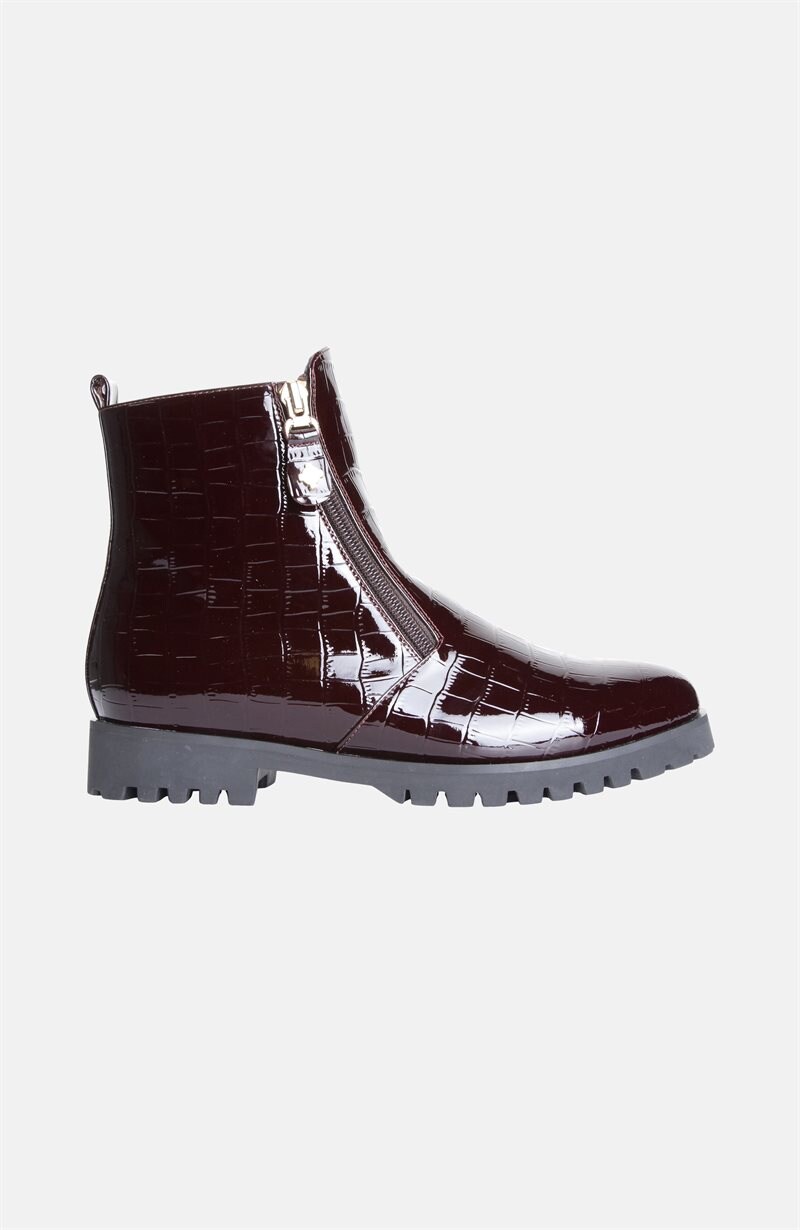 Kotn?kov? obuv do ka?d?ho po?as? Carline