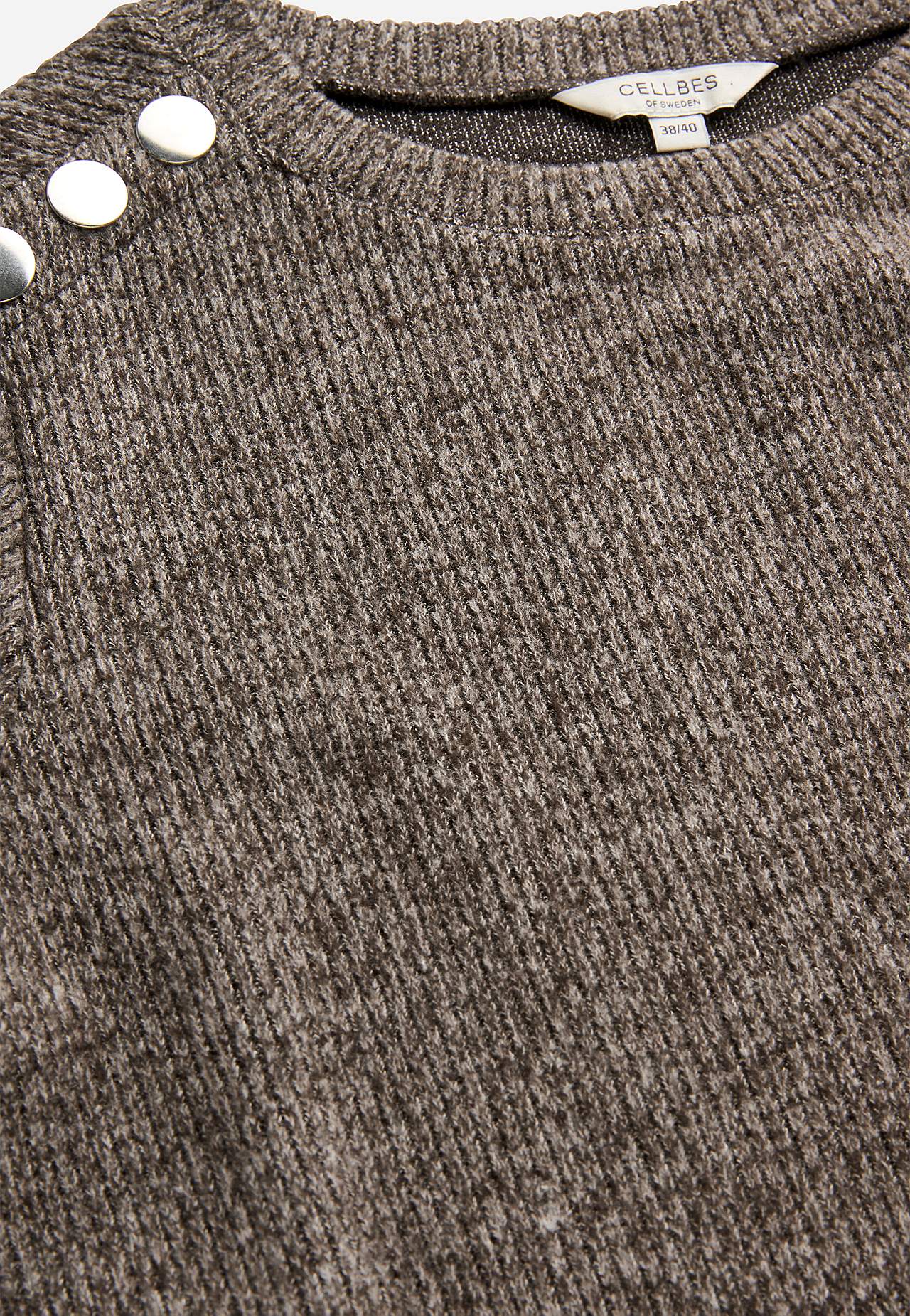 Měkký svetr ze žerzeje s knoflíky Beata