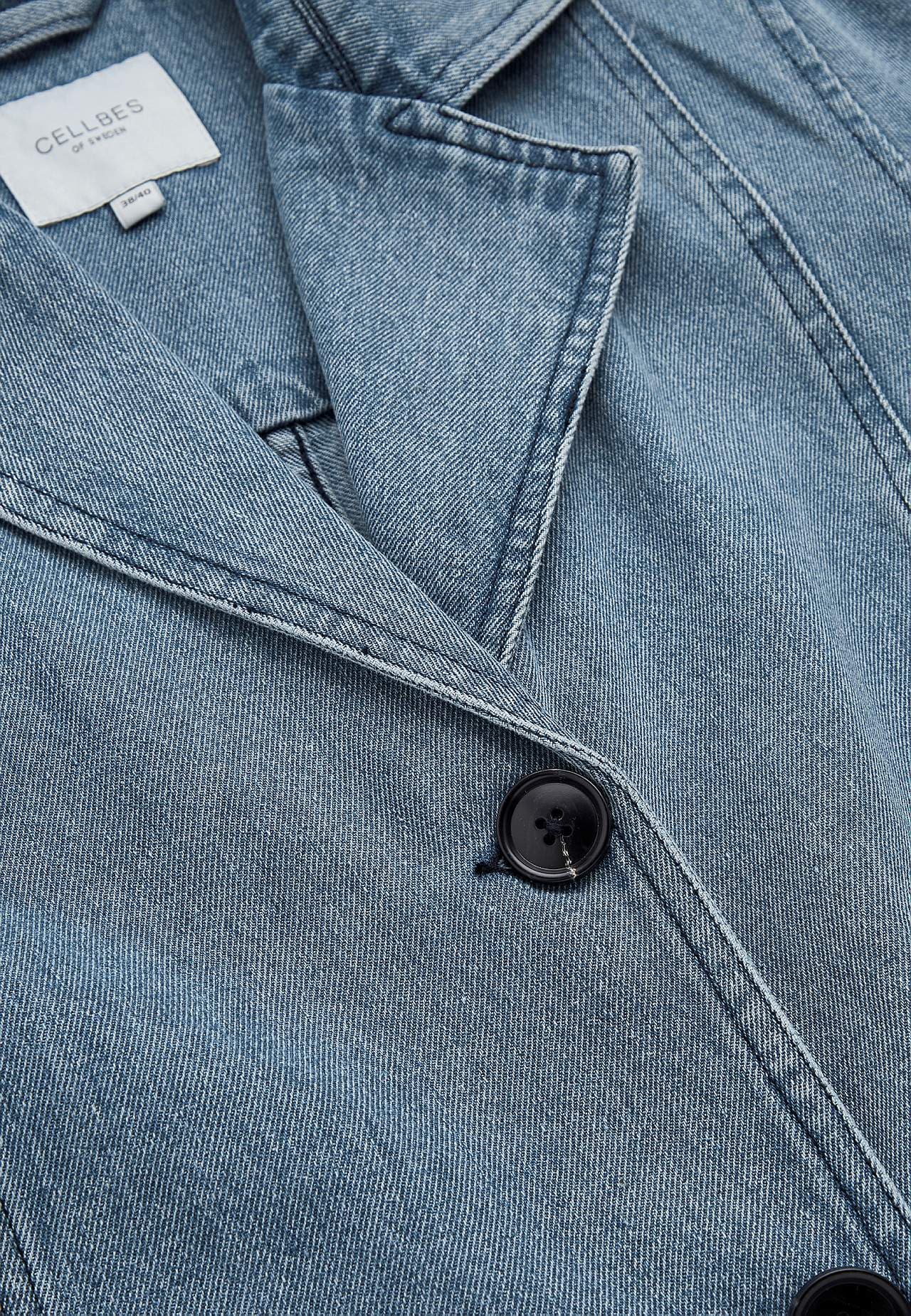 Kabát z džínoviny s páskem na uzel