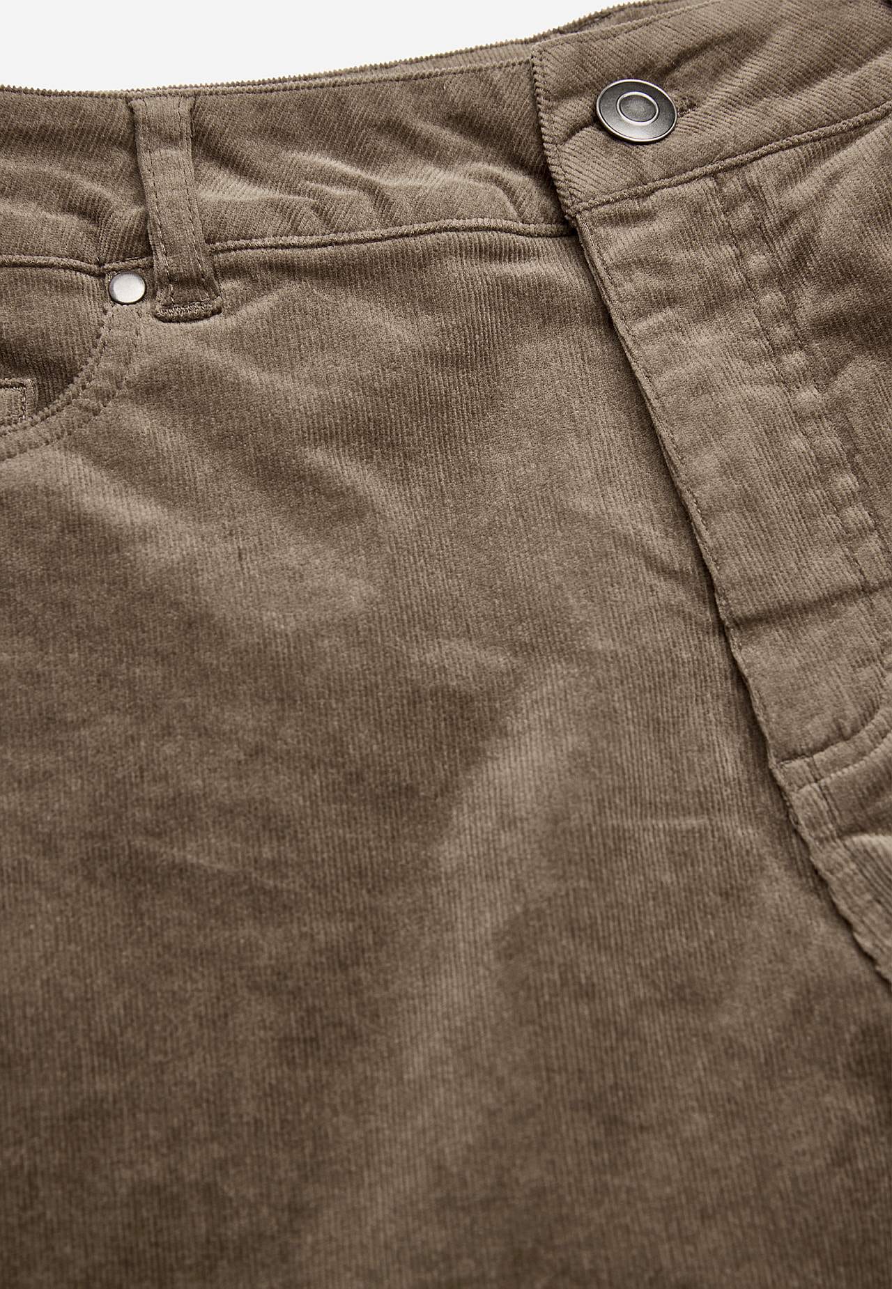 Roztažitelné manšestrové kalhoty s rovnými nohavicemi