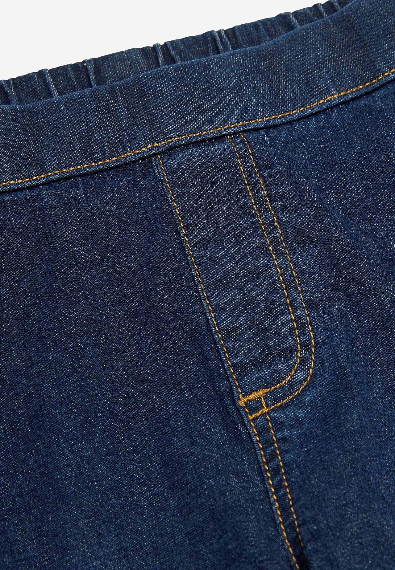 Roztažitelné a úzké legíny