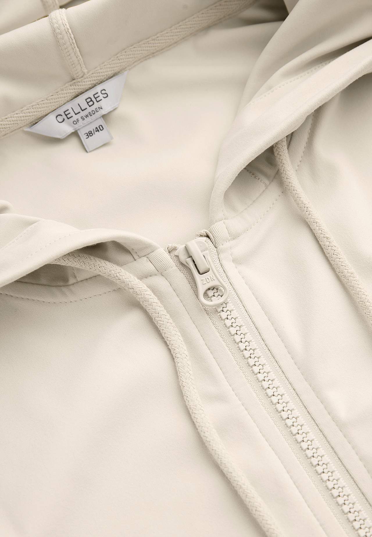 Užitečná bunda s kapucí Daria