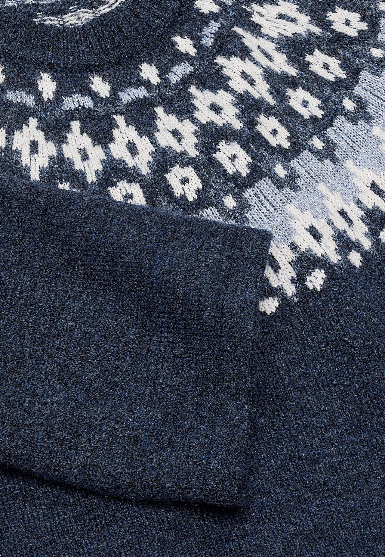 Pletené a žakárové šaty