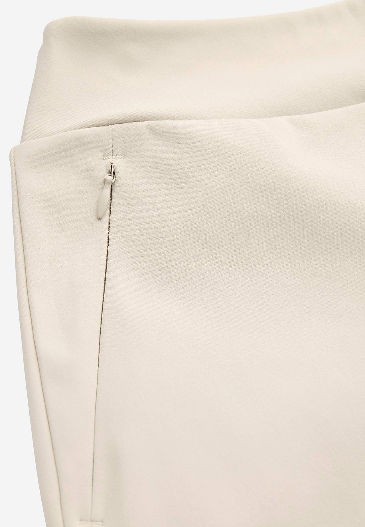 Užitečné a bootcut žerzejové kalhoty Daria