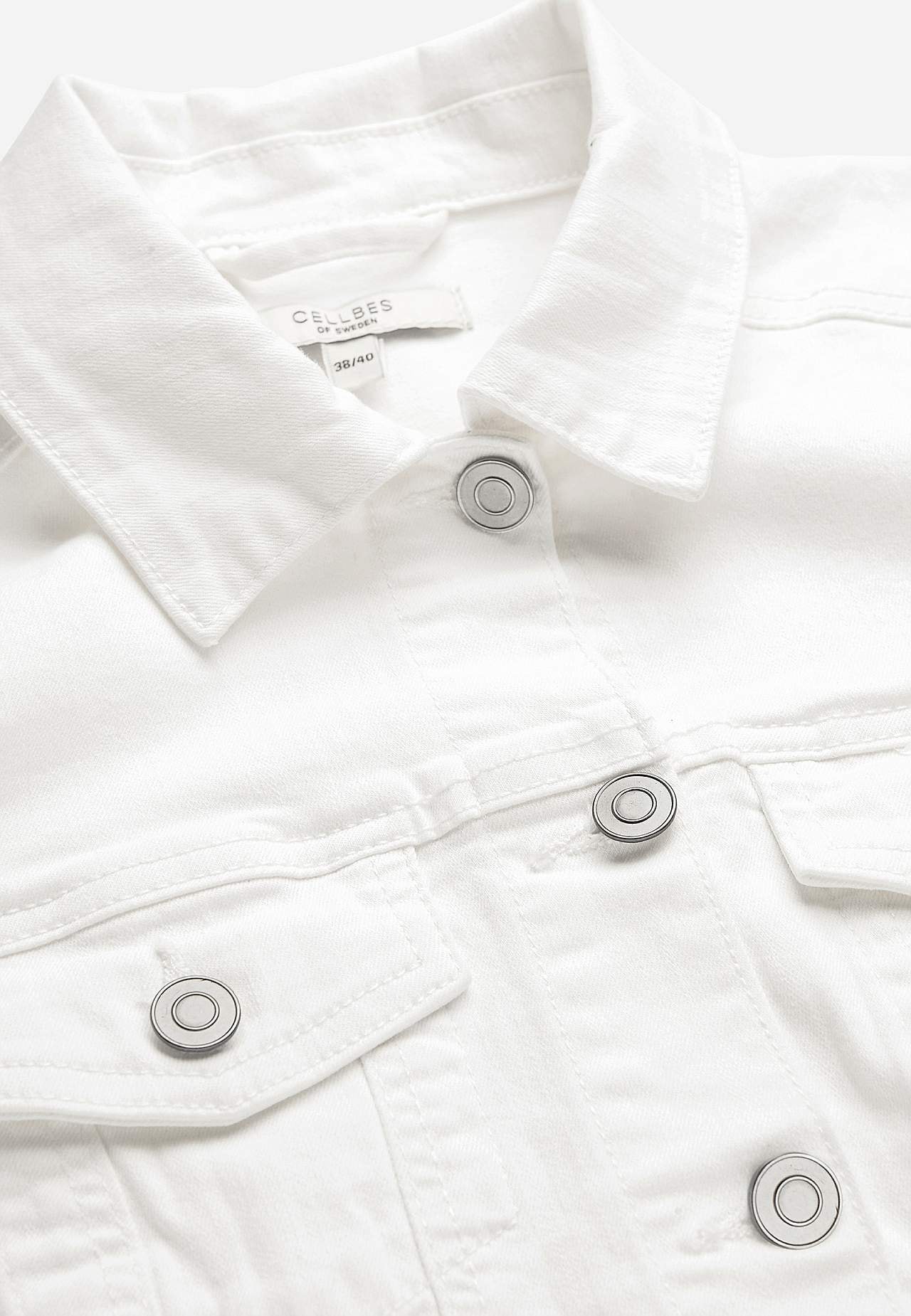 Roztažitelná džínová bunda