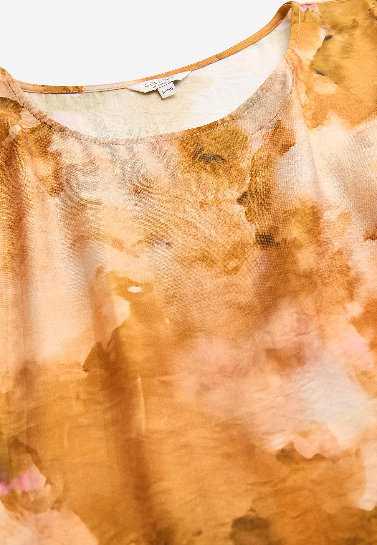 Vzorované kaftanové šaty