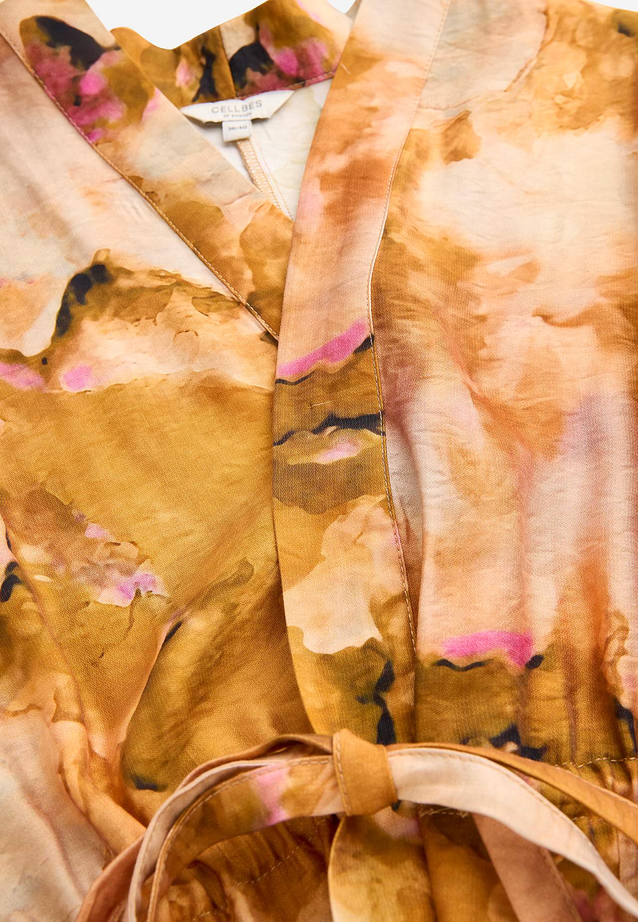 Vzorovaná a pružná kimonová bunda