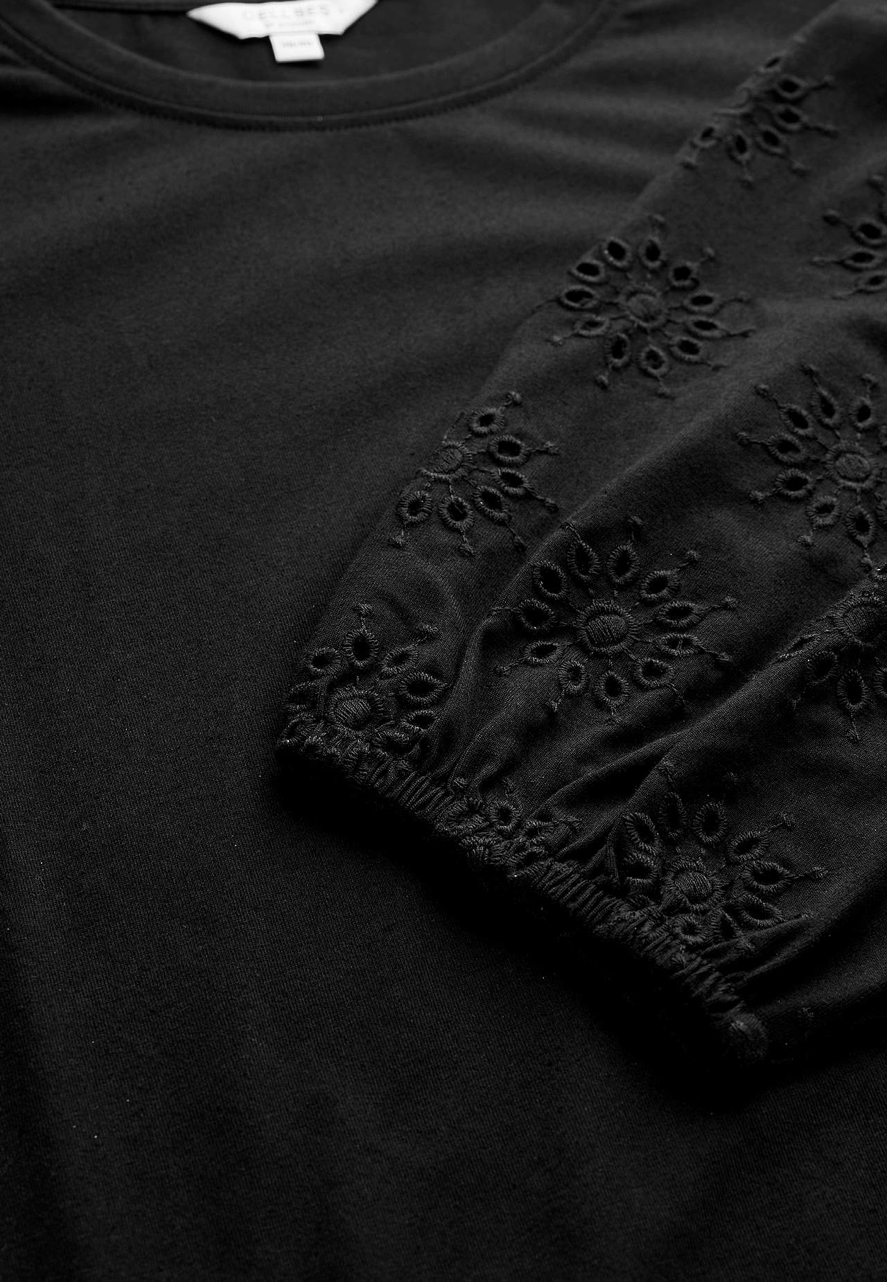 Žerzejová tunika s vyšívanými rukávy