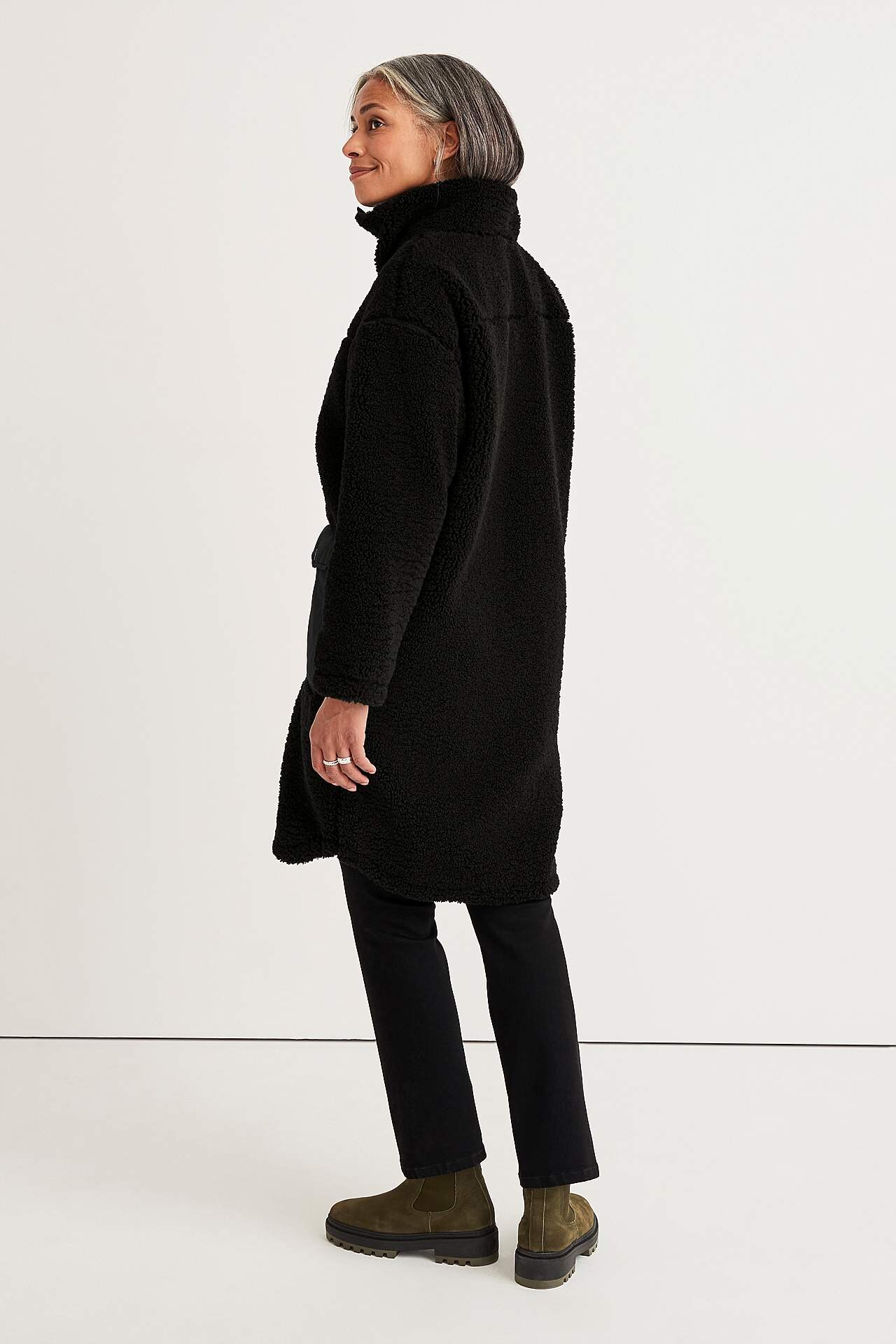 Zvrásněná tunika s ozdobně nabíraným rolákem