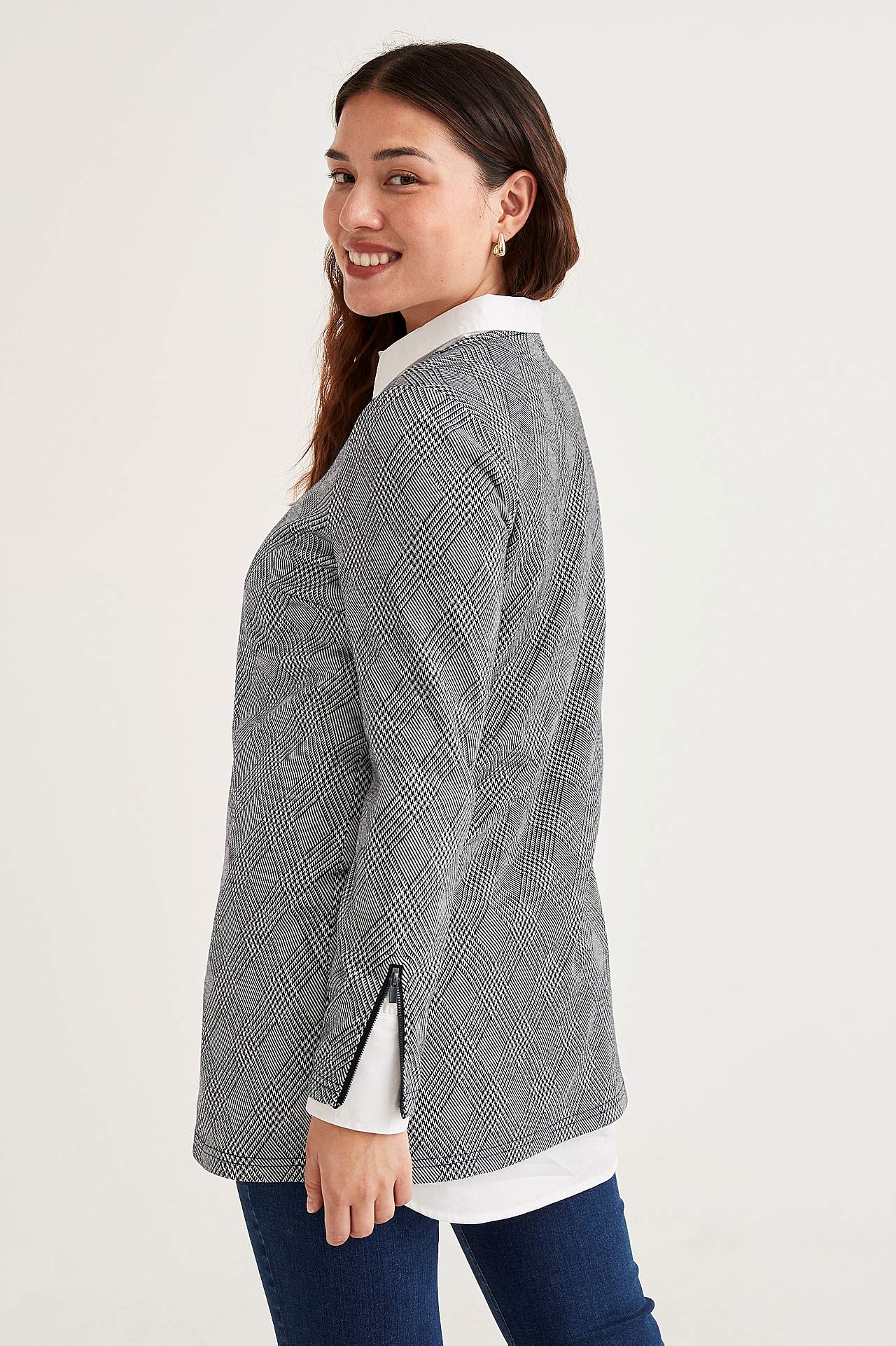 Mřížkovaný tunikový top ze žakárového žerzeje se vzorem