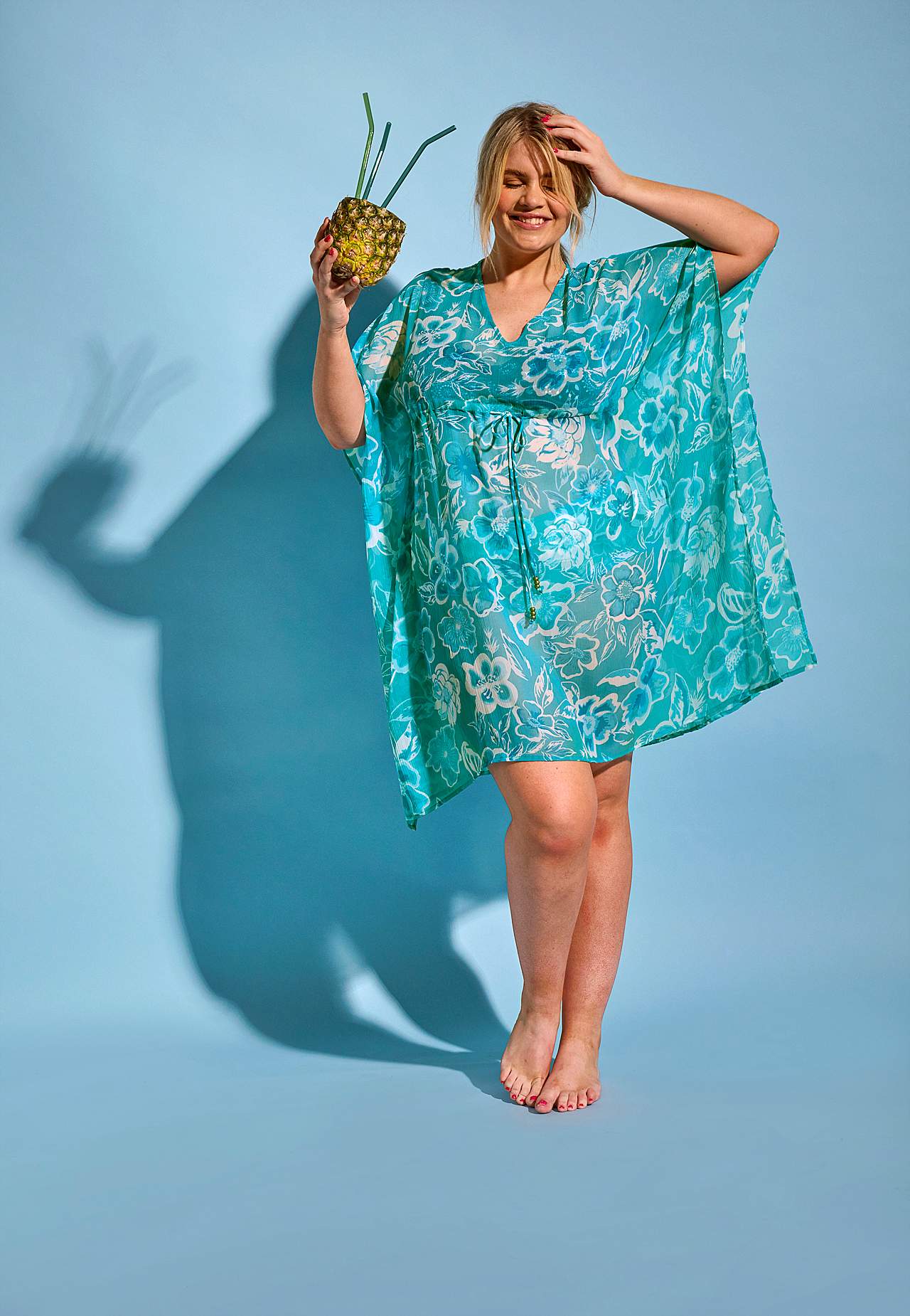 Plážový kaftan s květinovým vzorem