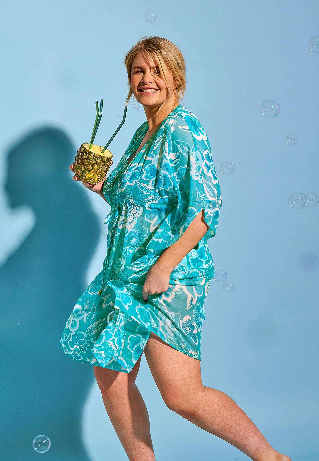 Plážový kaftan s květinovým vzorem