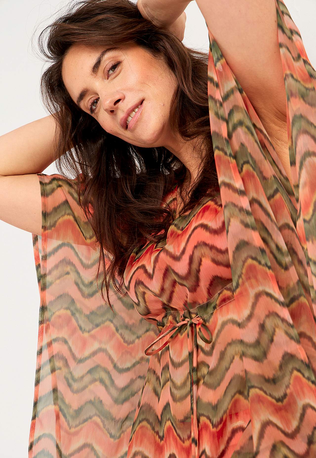Vzorovaný plážový kaftan