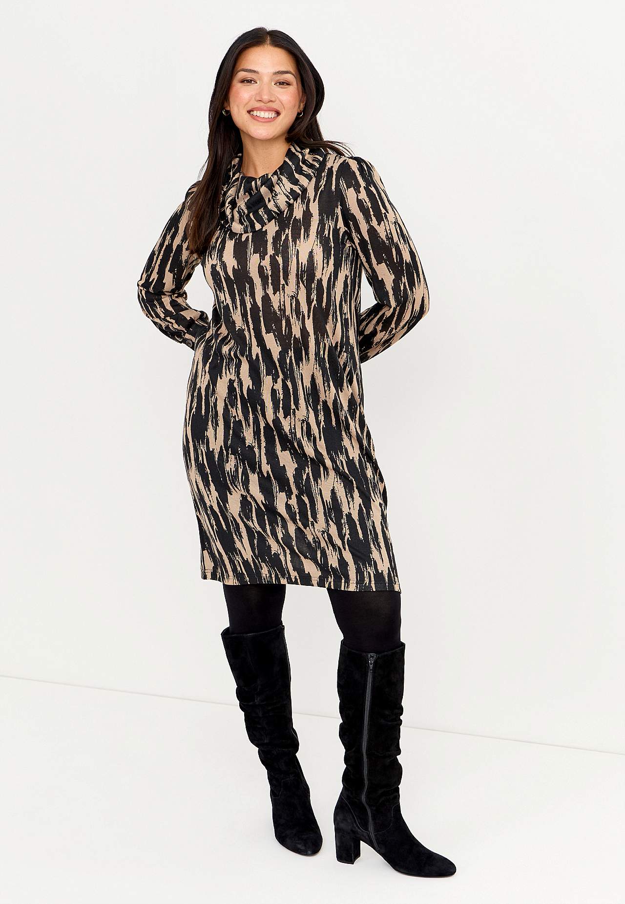 Vzorované žerzejové šaty s délkou po kolena