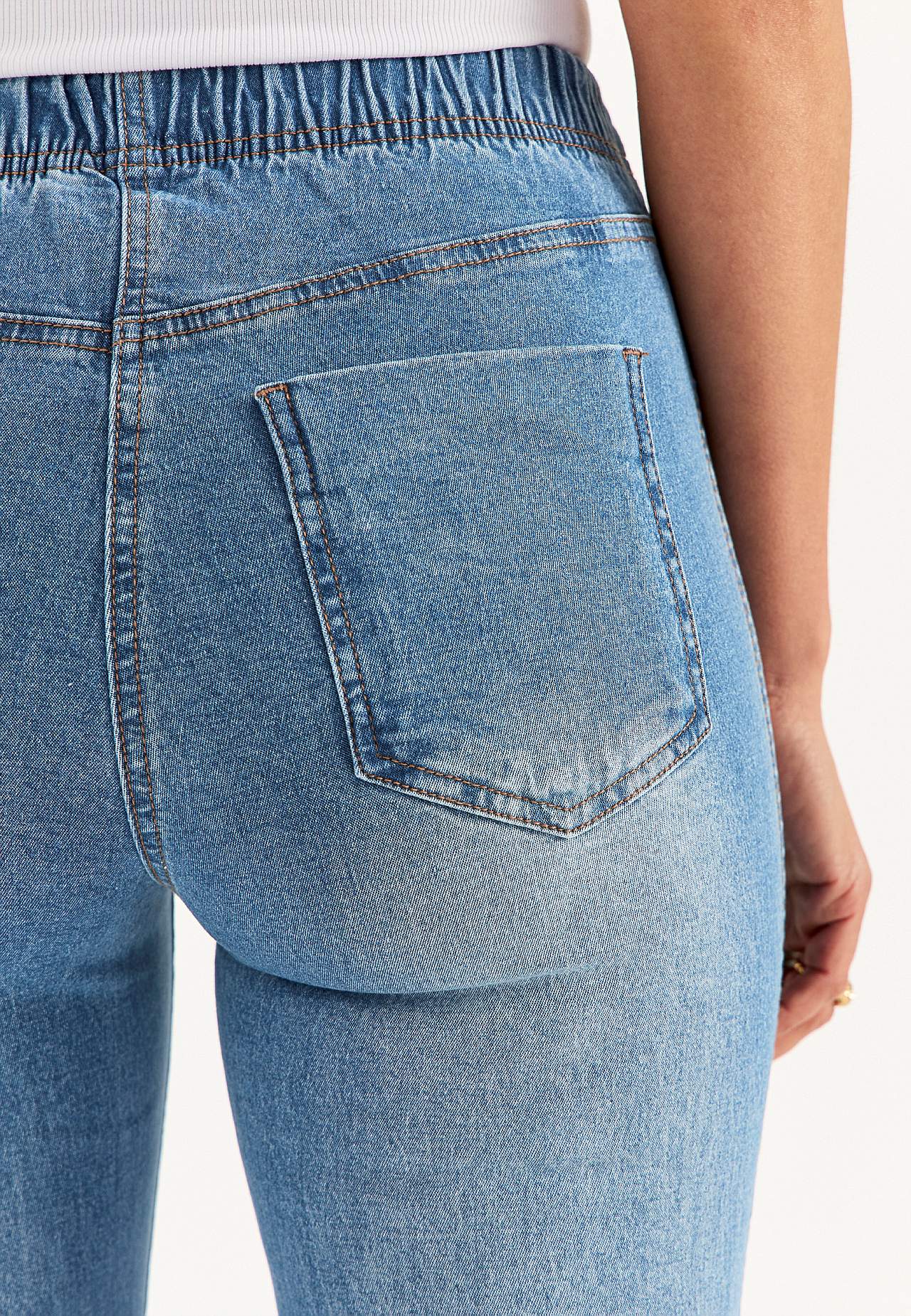 Legíny s upnutou nohavicí