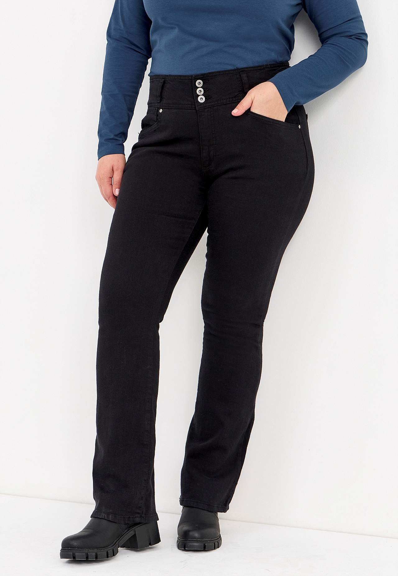 Džíny bootcut s vysokým pasem