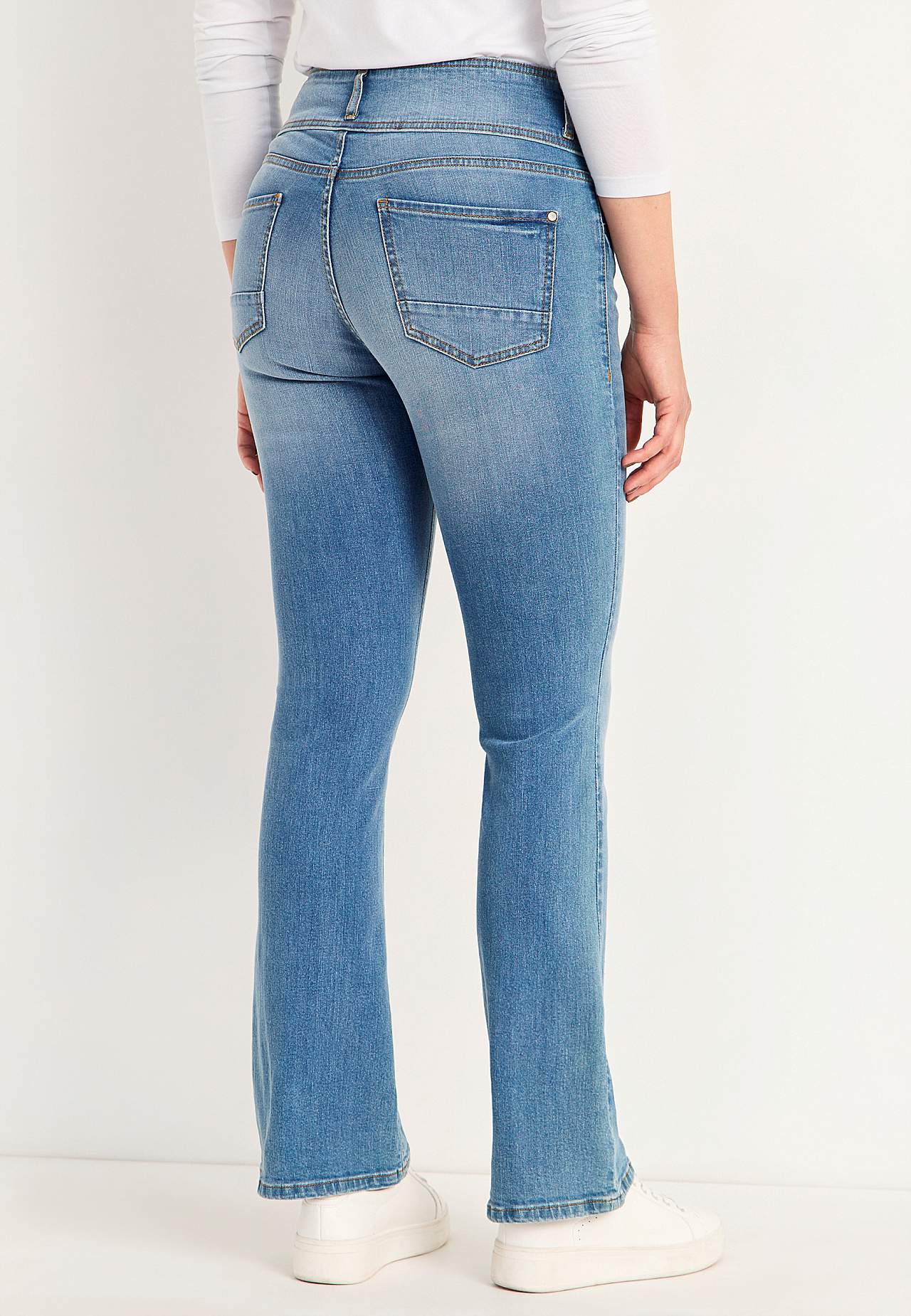 Džíny bootcut s vysokým pasem