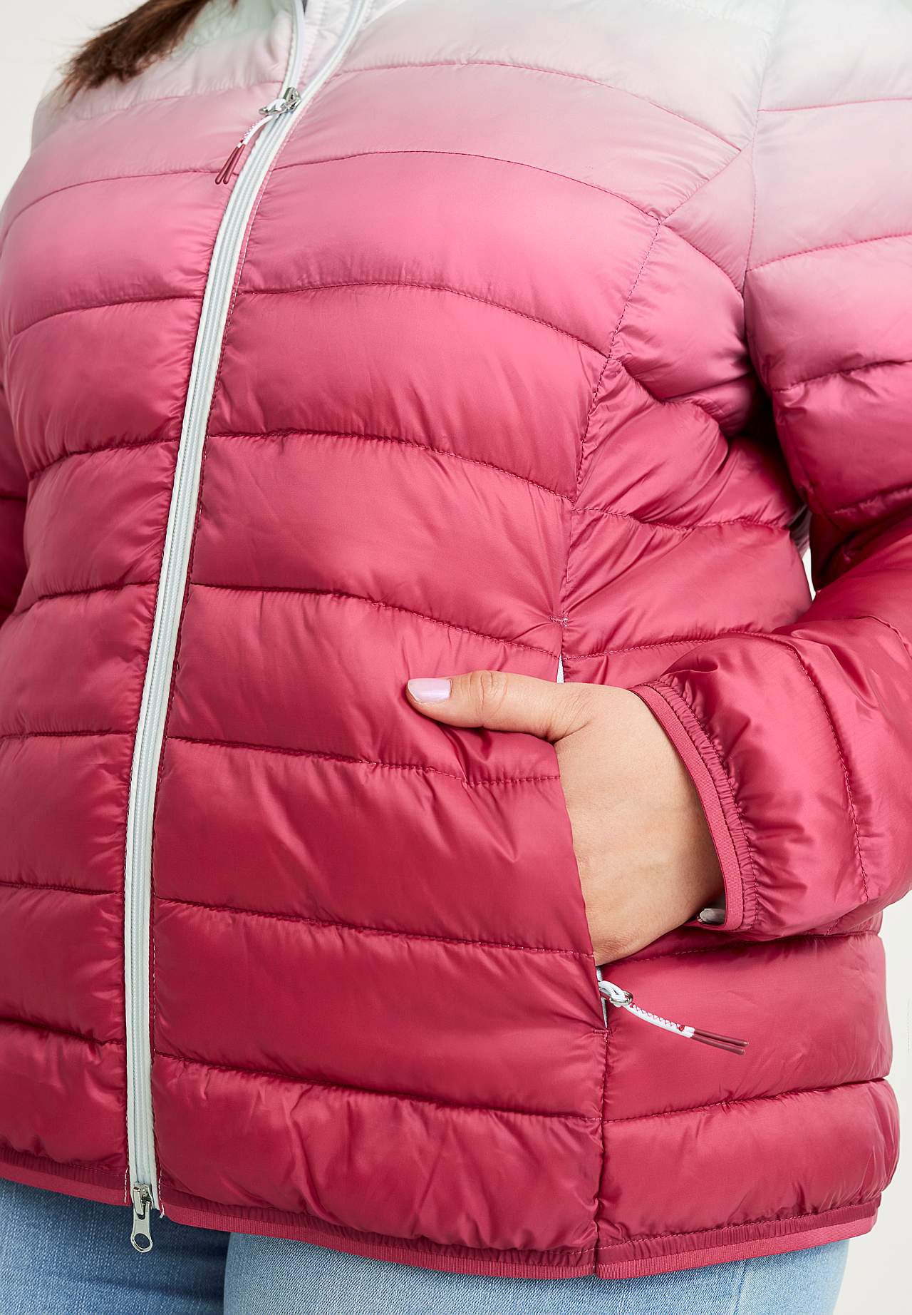 Barvená na koncích lehká bunda