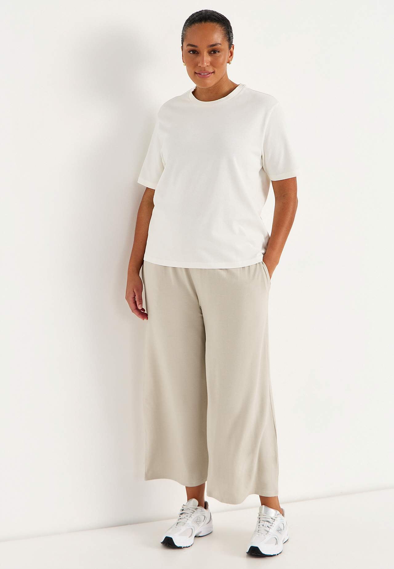 Měkké žerzejové kalhoty s ozdobně nabíraným elastickým pasem Liv