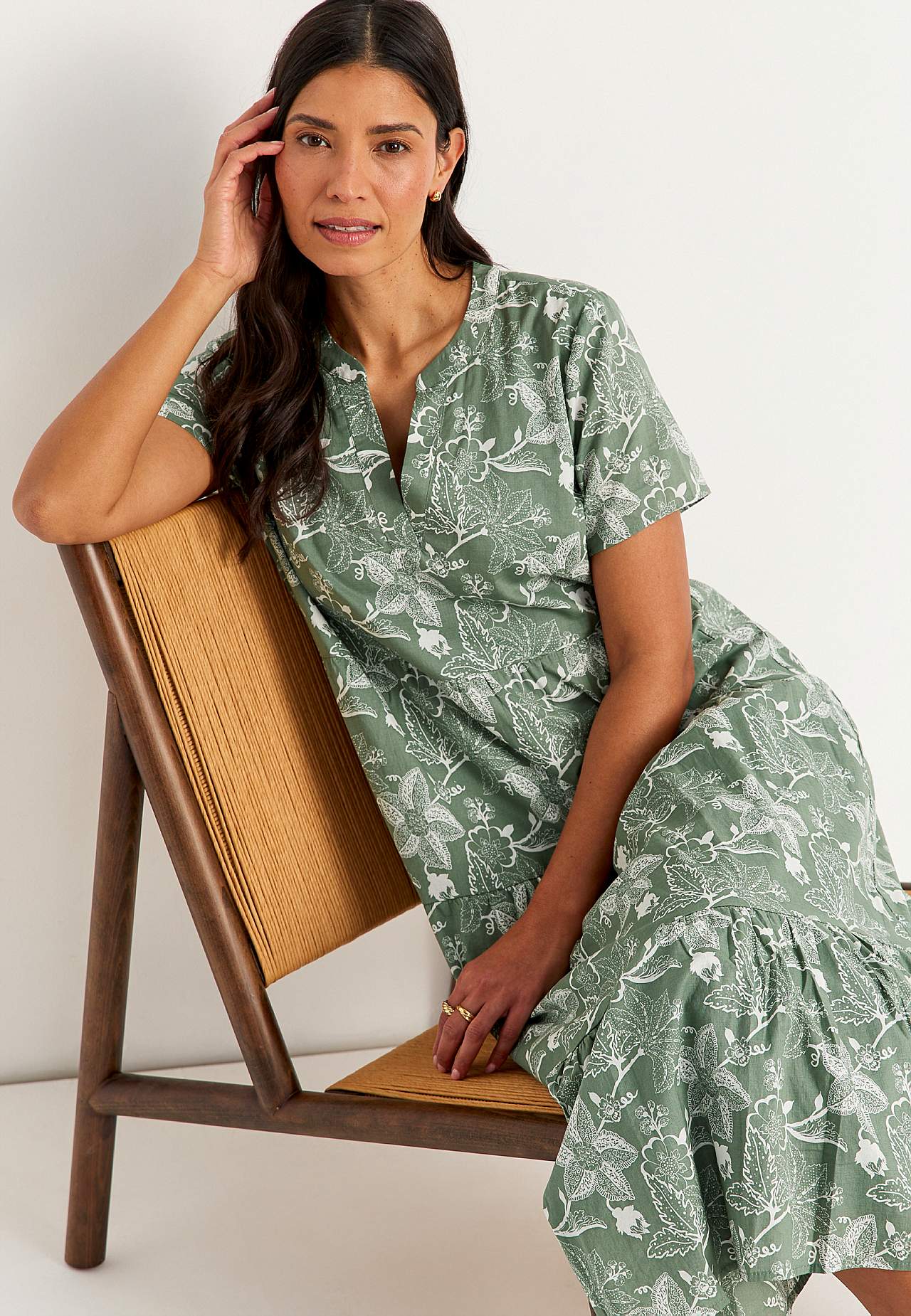 Bavlněné šaty s volánem