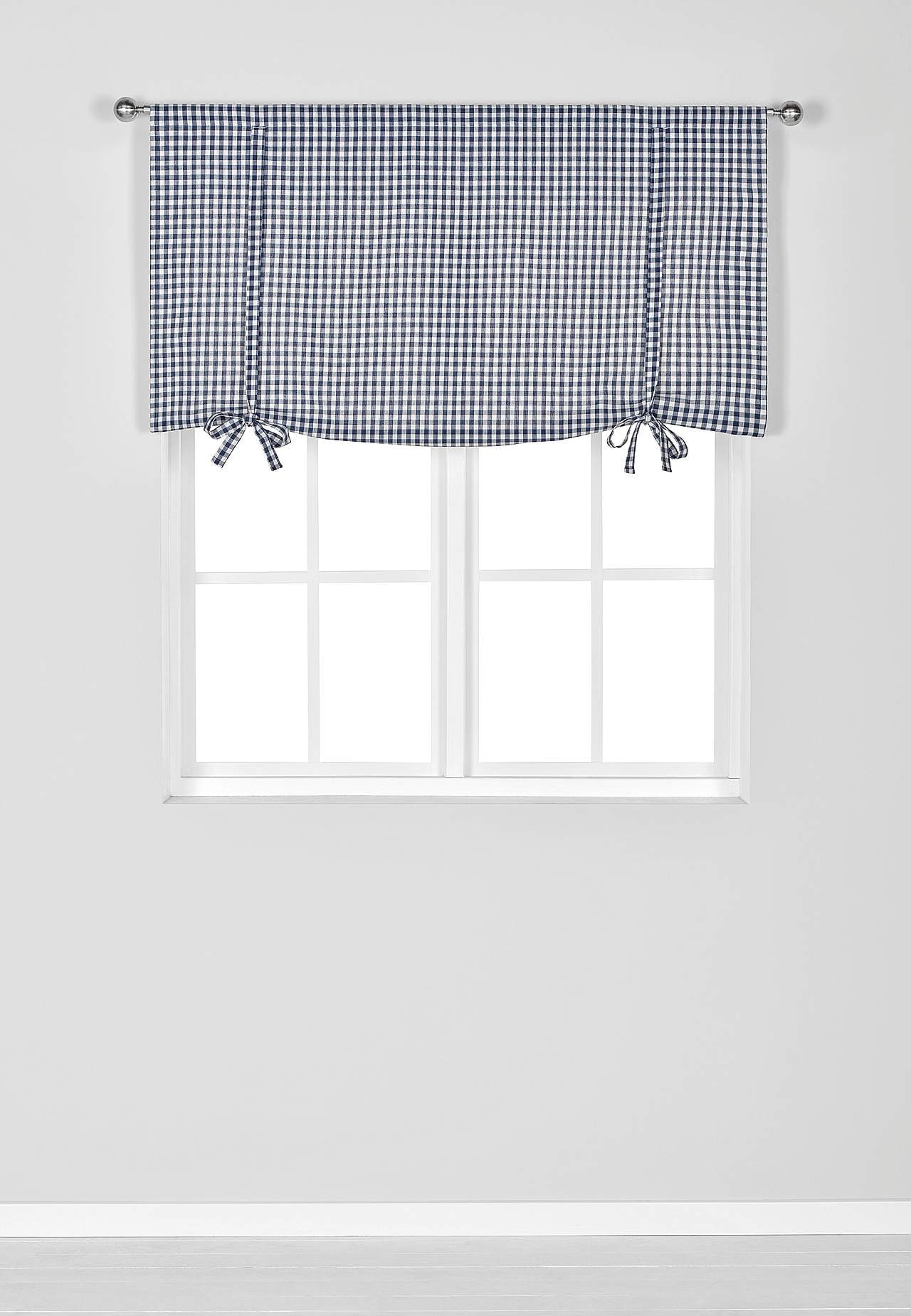 Tkaná a mřížkovaná římská roleta