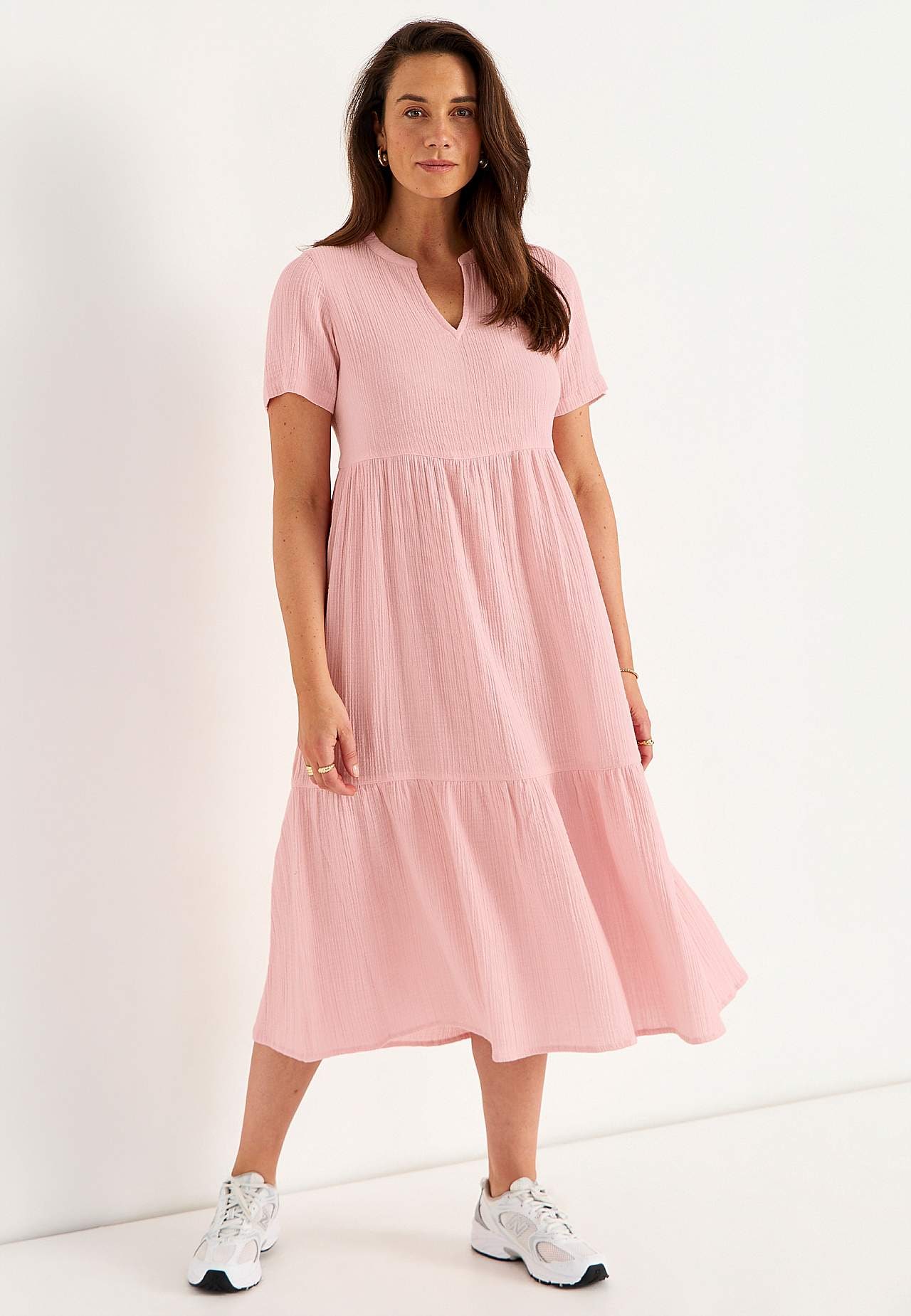 Šaty ze zvrásněné bavlny