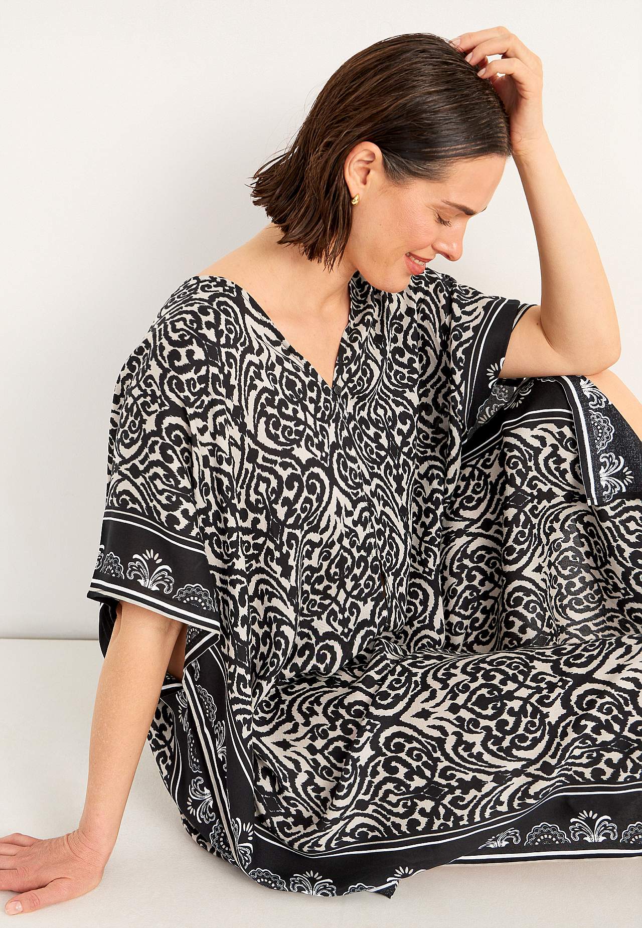 Plážový kaftan s knoflíky