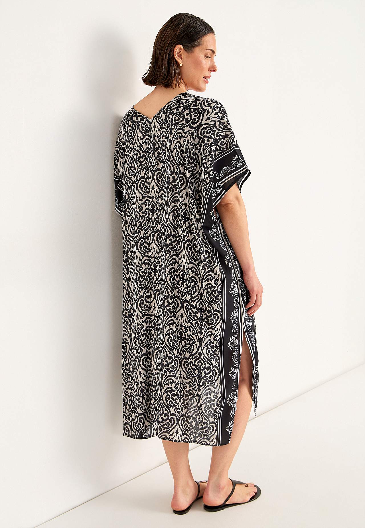 Plážový kaftan s knoflíky