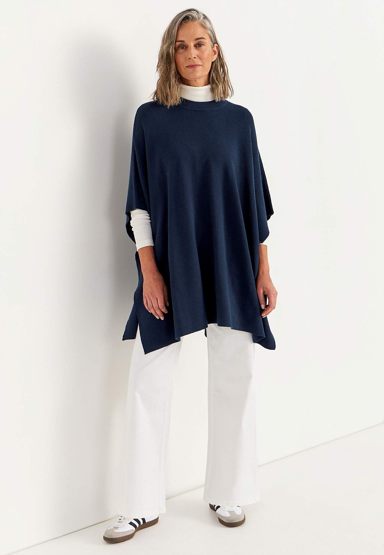 Jemně pletené pončo