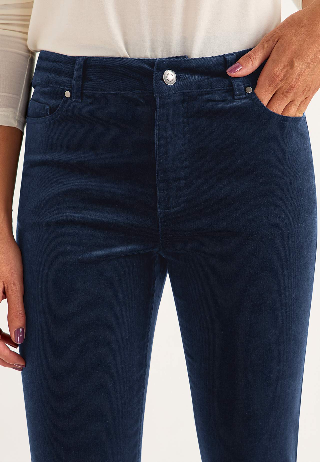 Roztažitelné manšestrové kalhoty s rovnými nohavicemi