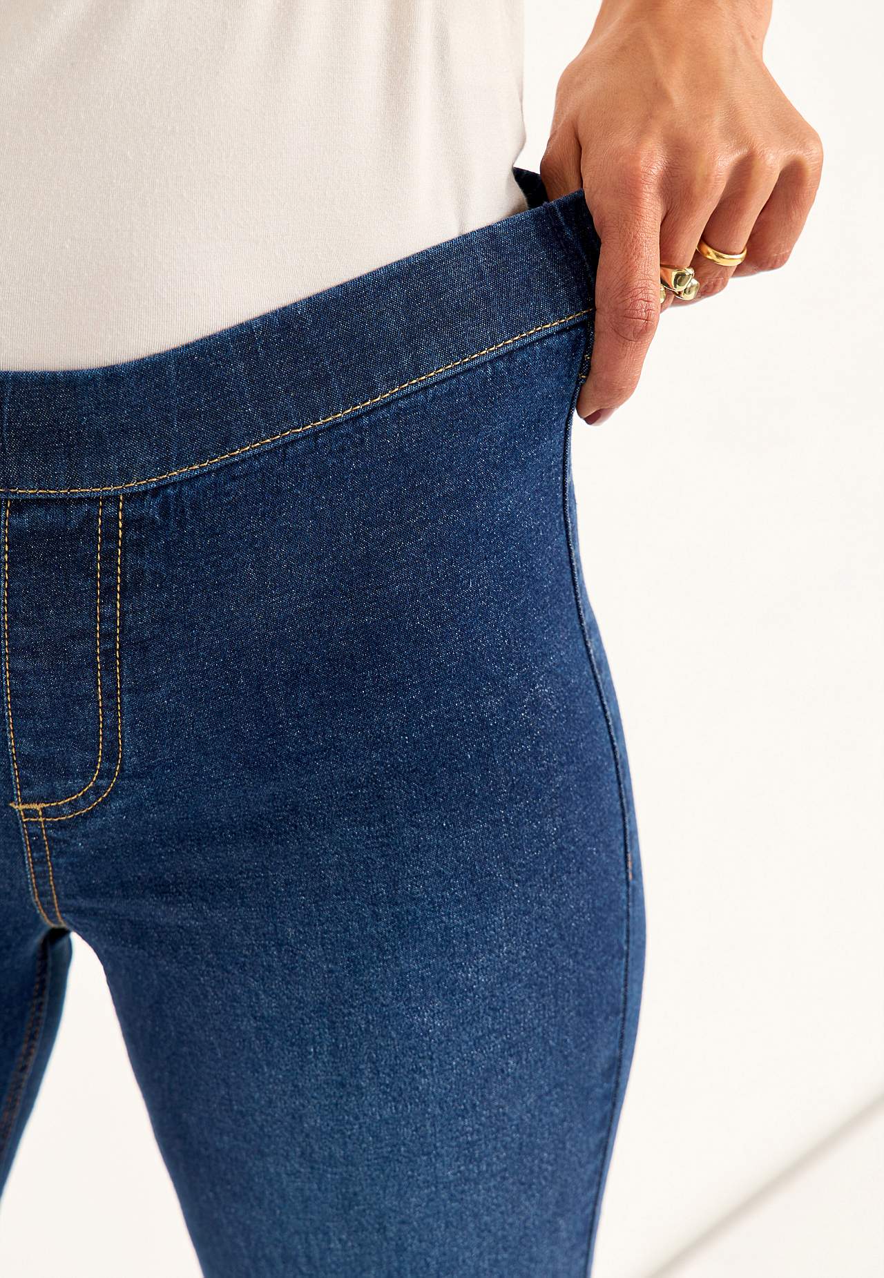 Roztažitelné legíny se střihem bootcut