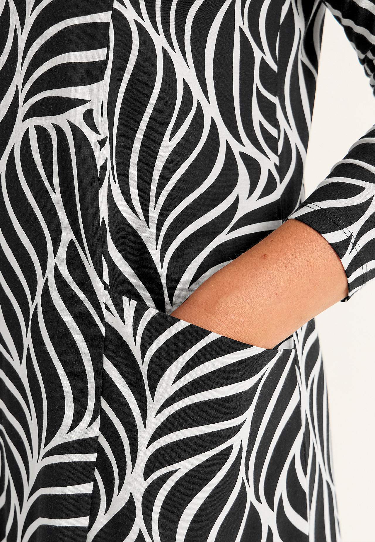 Žerzejová tunika s kapsami