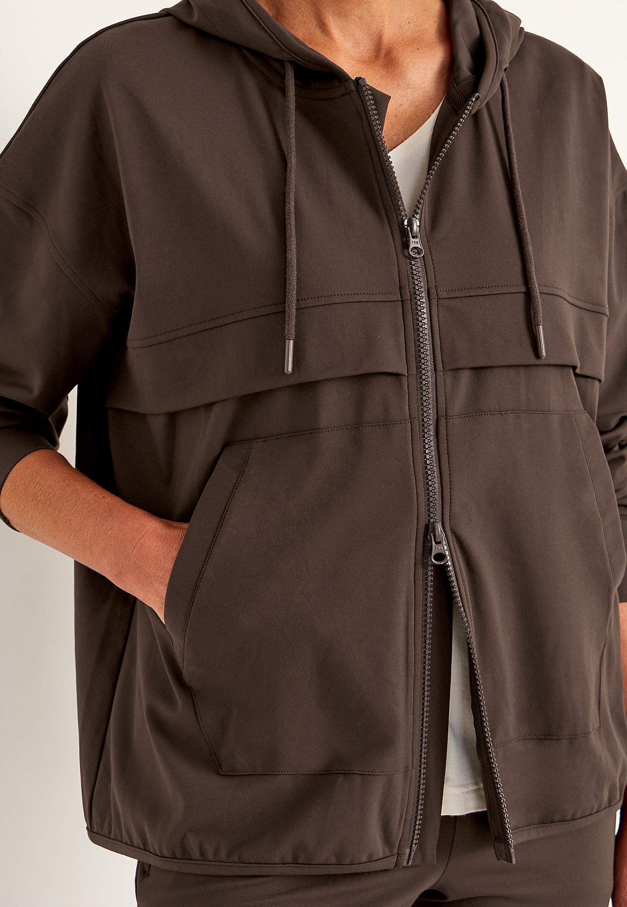 Užitečná bunda s kapucí Daria