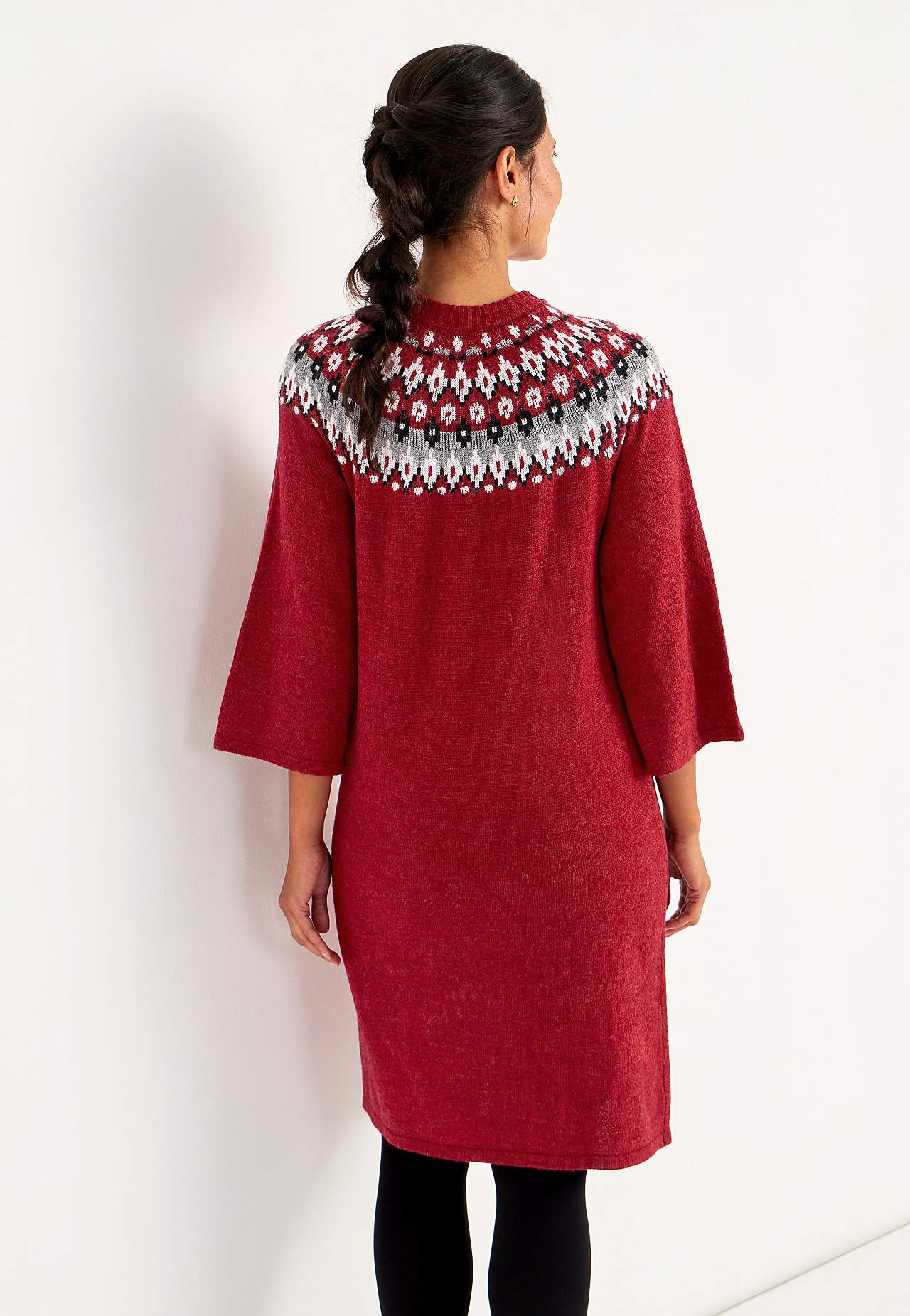 Pletené a žakárové šaty