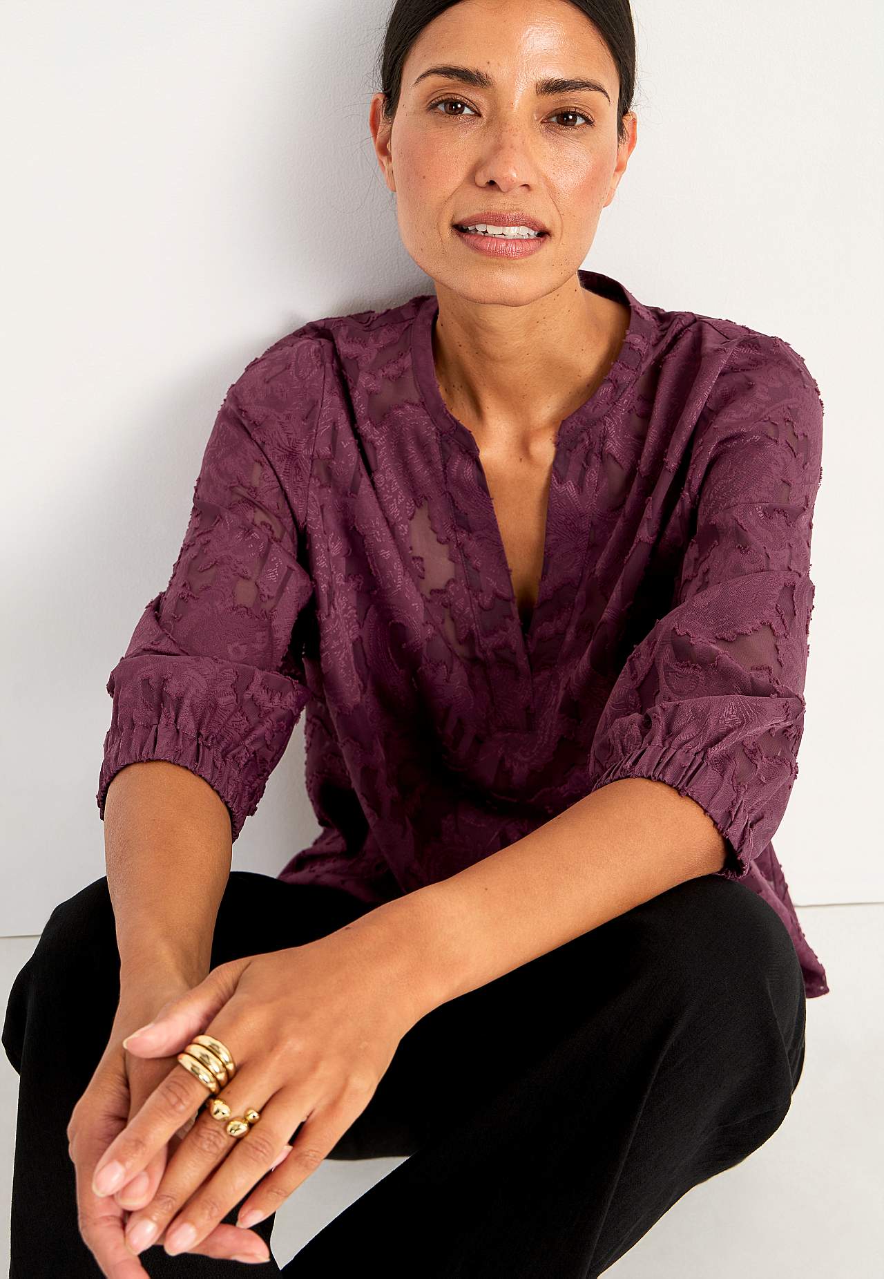 Žakárově tkaná a průsvitná blůza