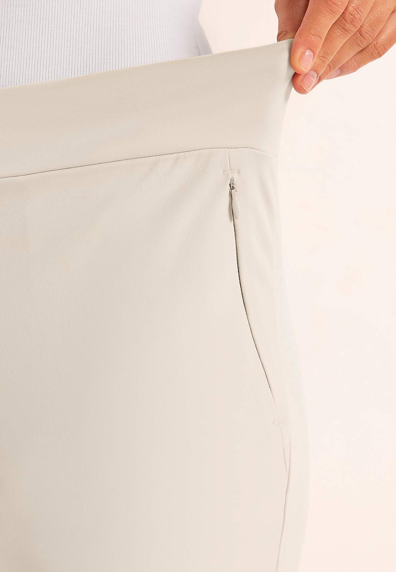 Užitečné a bootcut žerzejové kalhoty Daria