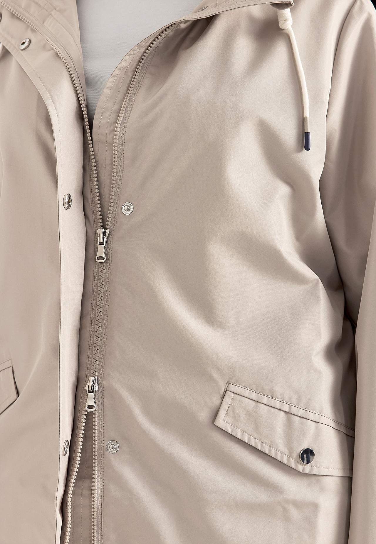 Podšitá bunda s odnímatelnou kapucí