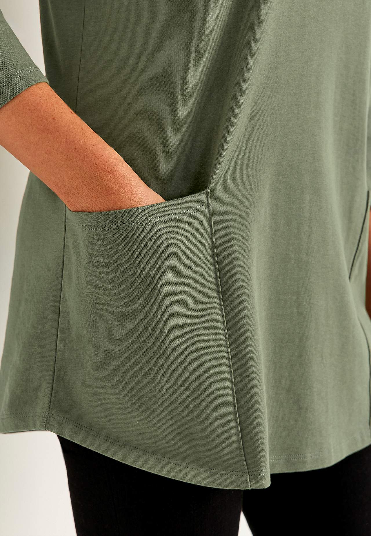 Žerzejová tunika z bio bavlny s kapsami