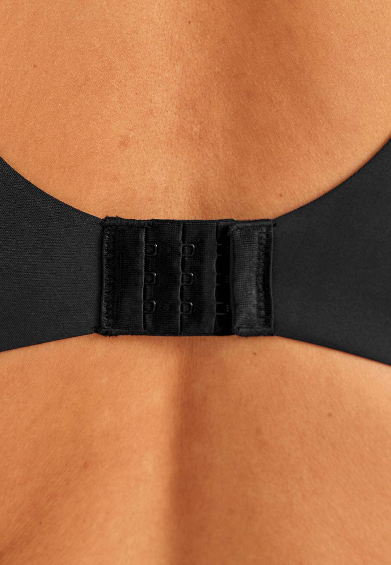 Nepolstrovaná podprsenka s kosticemi