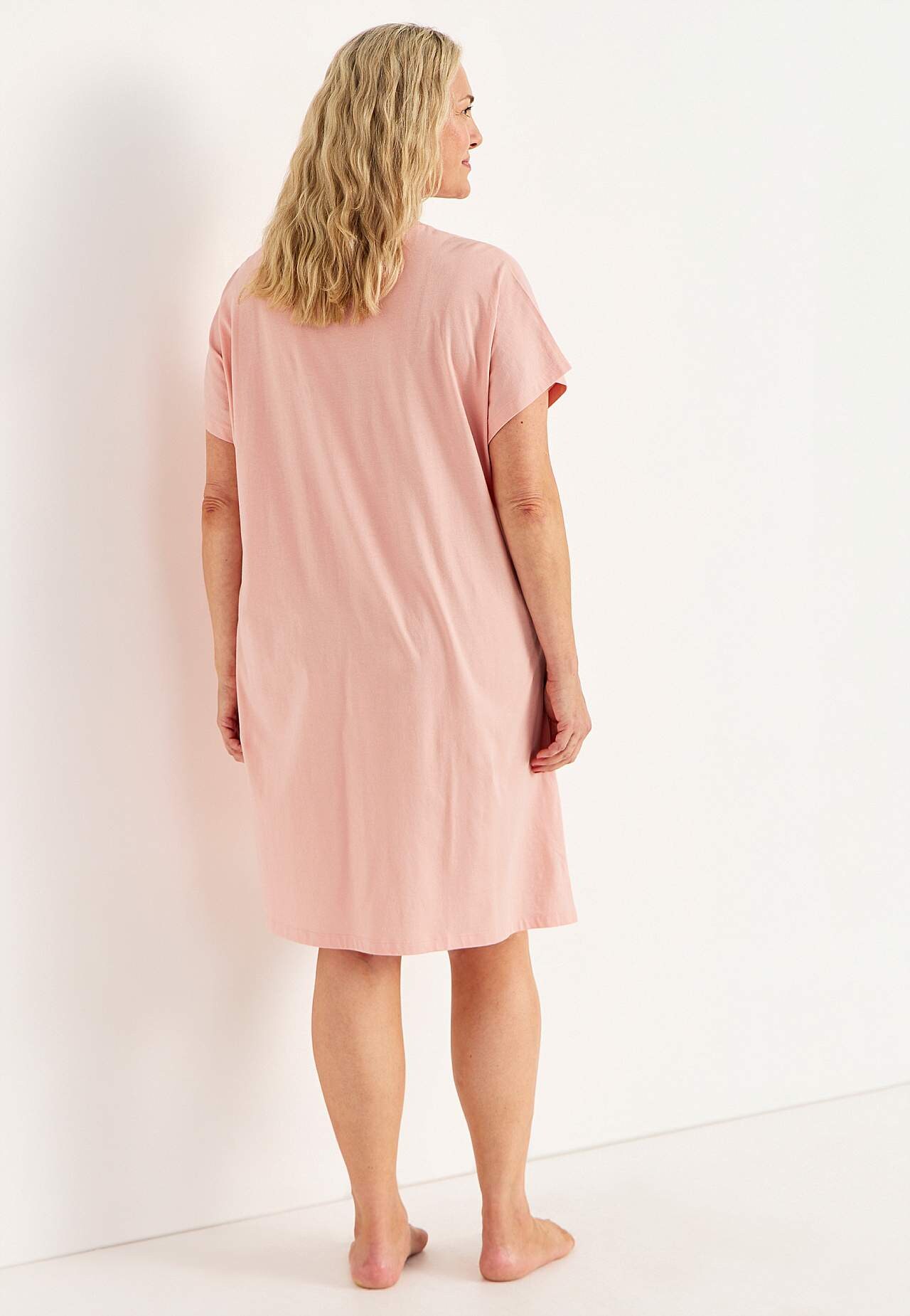 Noční košilka s krátkým rukávem