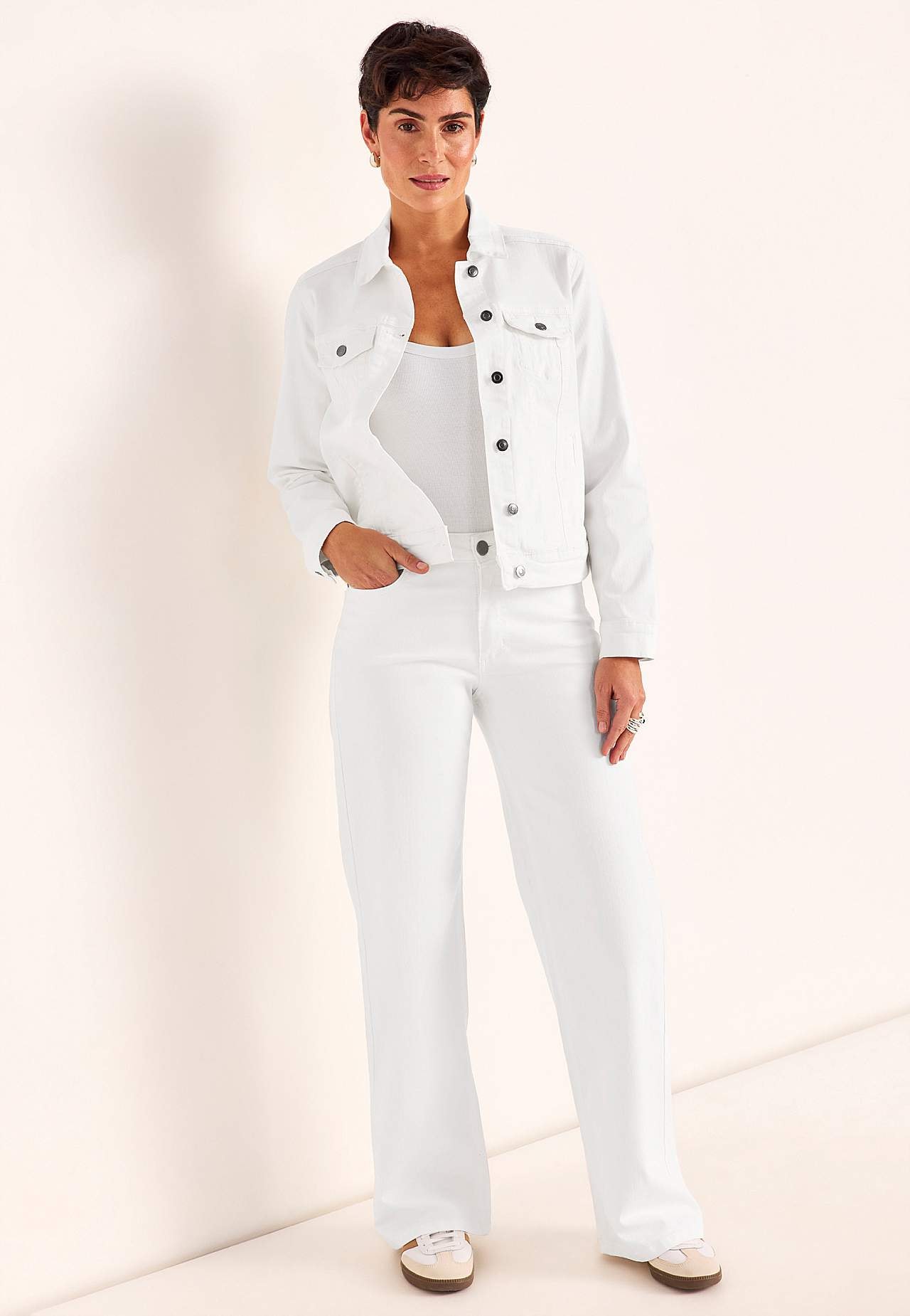 Roztažitelná džínová bunda