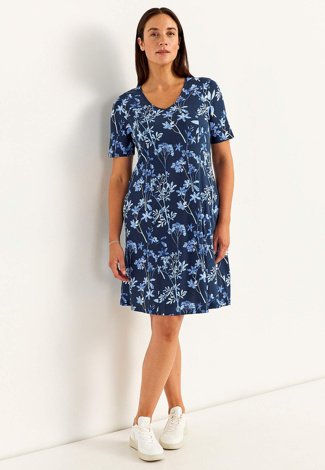 Vzorované žerzejové šaty s kapsami