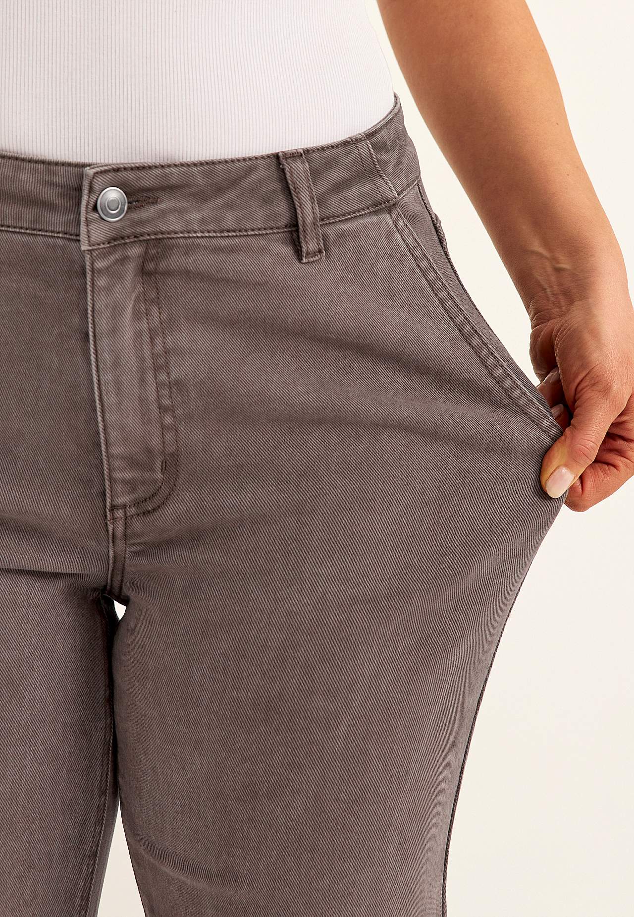 Široké a dlouhé kalhoty