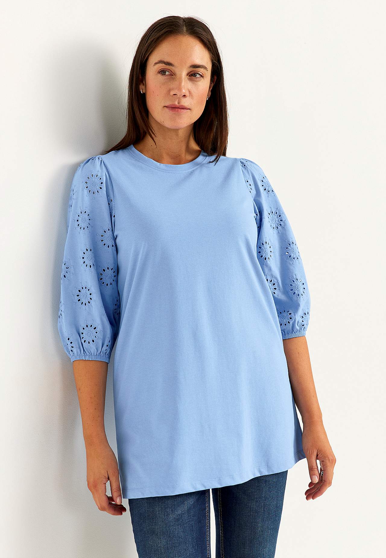 Žerzejová tunika s vyšívanými rukávy