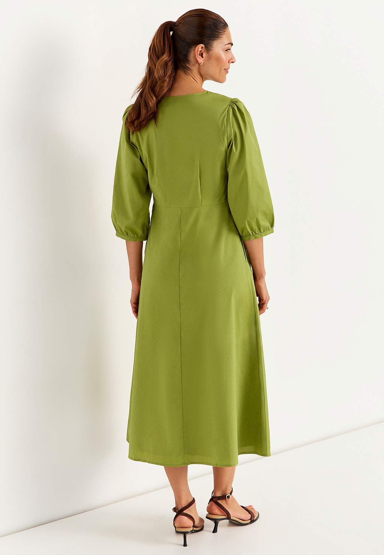 Šaty z popelínu s kapsami