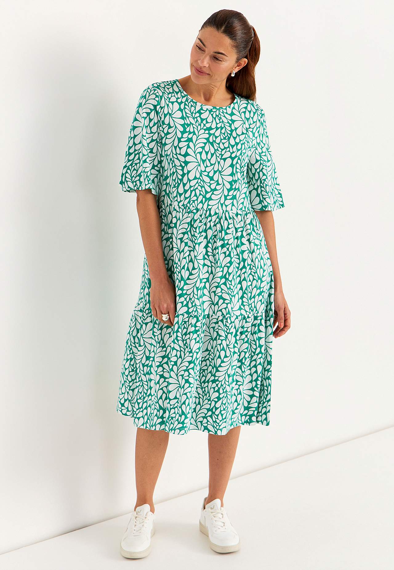 Žerzejové šaty s volánem