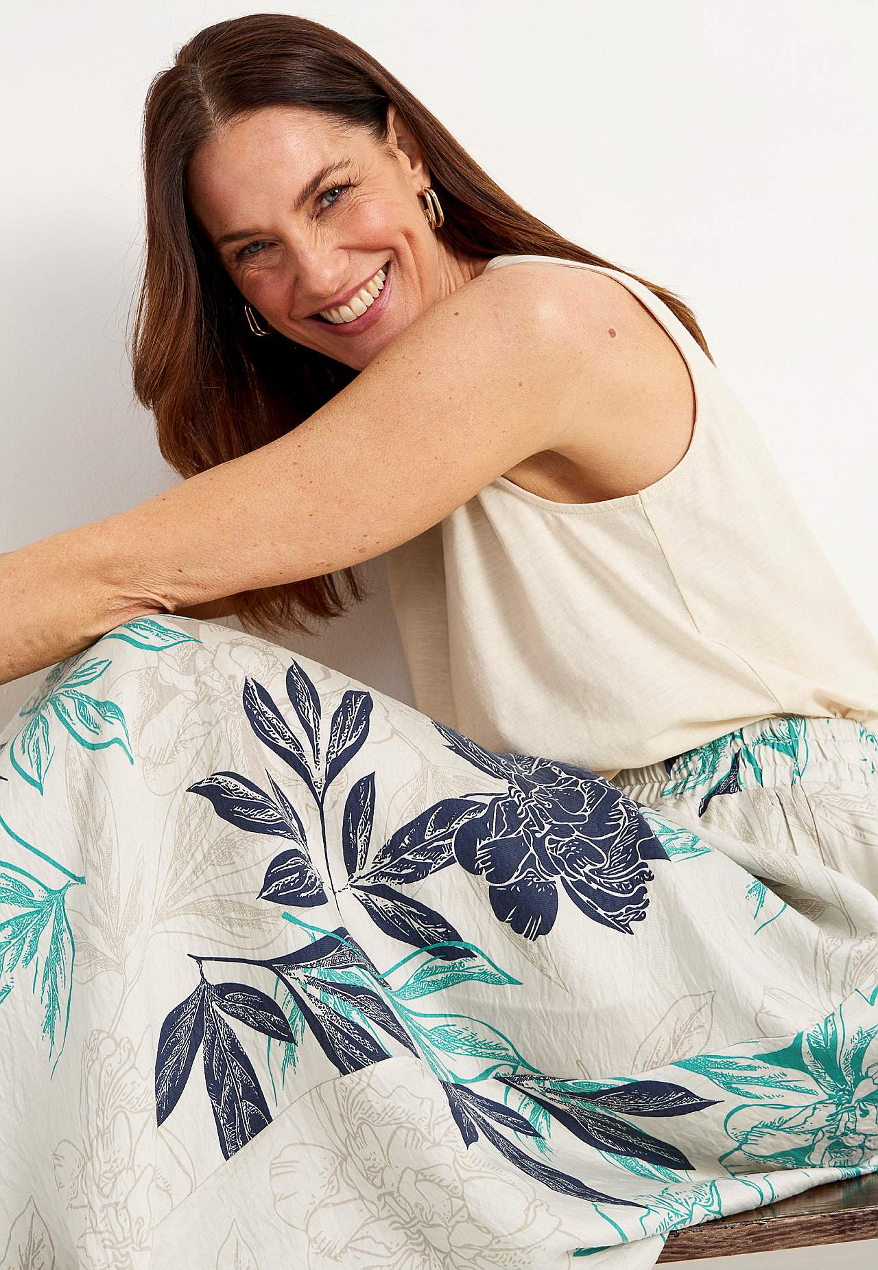 Květinová sukně s kapsami