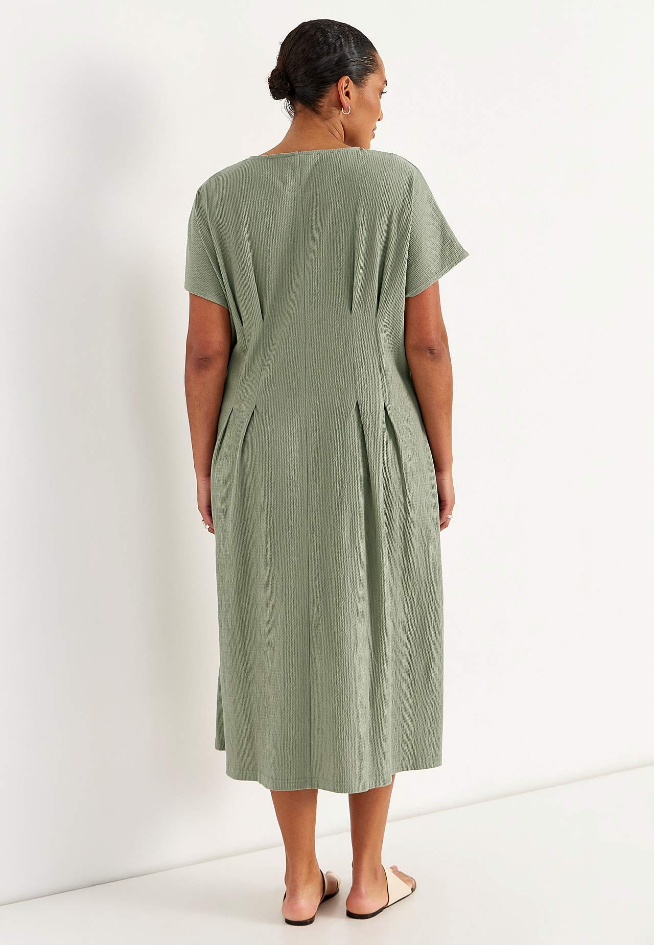 Šaty ze zvrásněné bavlněné žerzeje