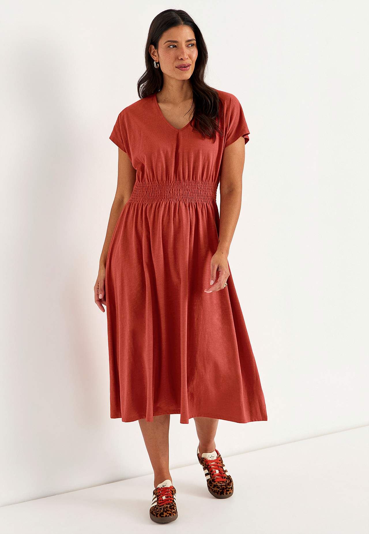 Žerzejové šaty s nabíráním