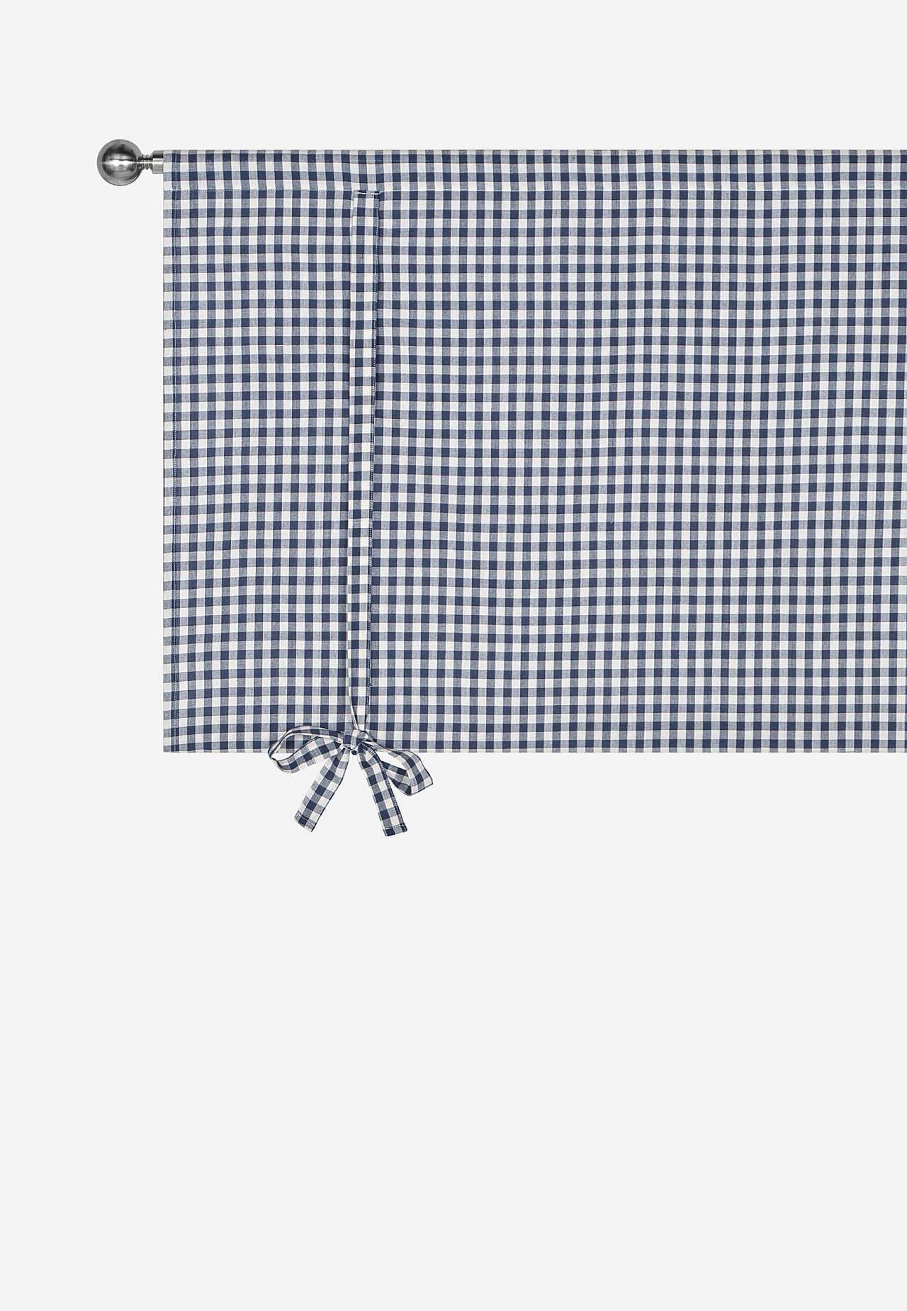 Tkaná a mřížkovaná římská roleta